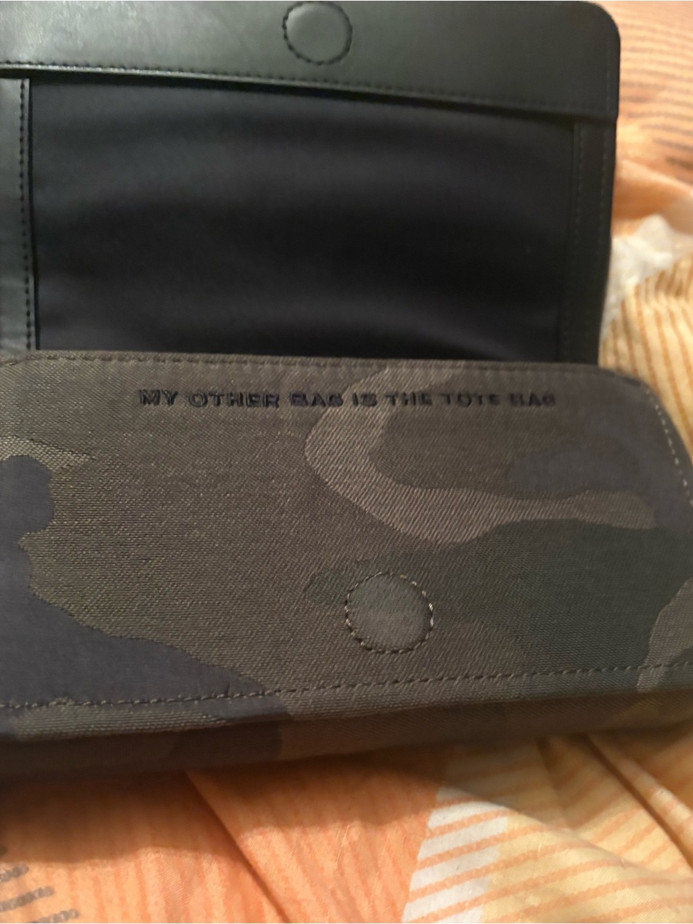 Marc Jacobs Olive Green High-Top Canvas Sneakers with matching bag - Picture 7 of 10